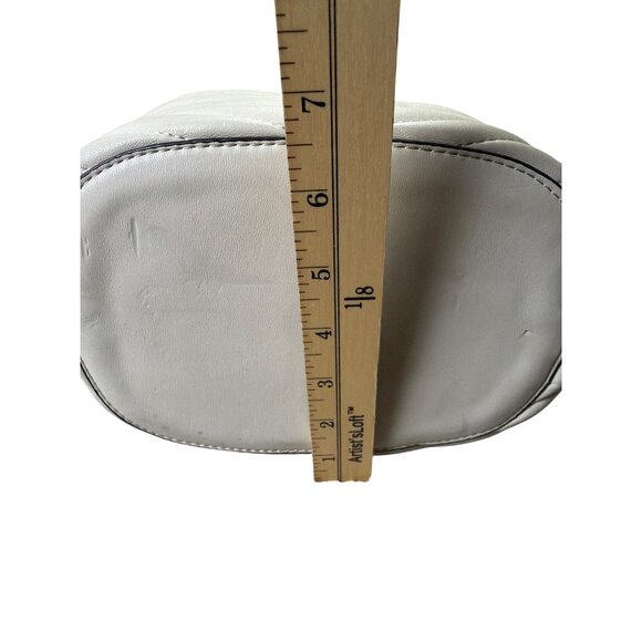 Steve Madden White Quilted Faux Leather Bucket Bag With Drawstring Closure - Picture 6 of 9